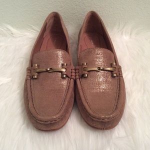 Donald Pliner Filo metallic slip on shoes. Nice!